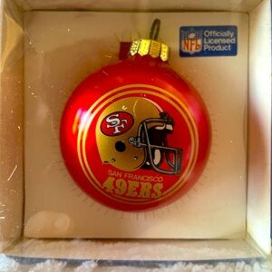Vintage Sports Collector’s Series San Francisco 49er glass ornament.